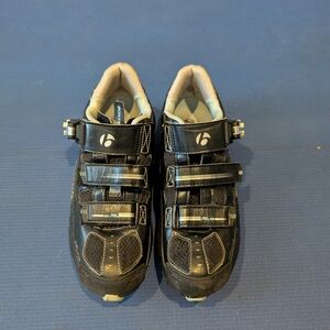 Cycling Shoes. Bontrager.  Women's 8.5 Euro 40.
